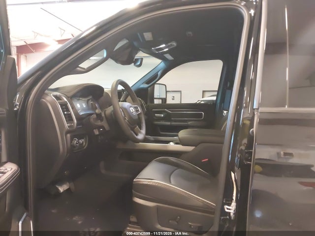 43742599 :رقم المزاد ، 3C63R5FL1SG578907 vin ، 2025 Ram 2500 Laramie  4x4 6'4 Box مزاد بيع