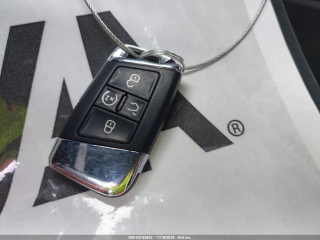 2022 VOLKSWAGEN ATLAS 1V2WR2CA8NC510682 Photo 10