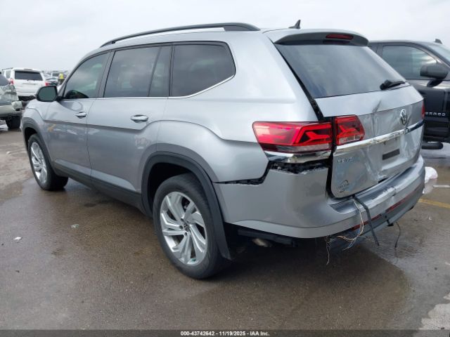 2022 VOLKSWAGEN ATLAS 1V2WR2CA8NC510682 Photo 2