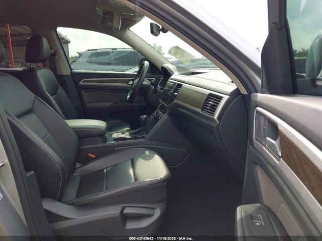 2022 VOLKSWAGEN ATLAS 1V2WR2CA8NC510682 Photo 4