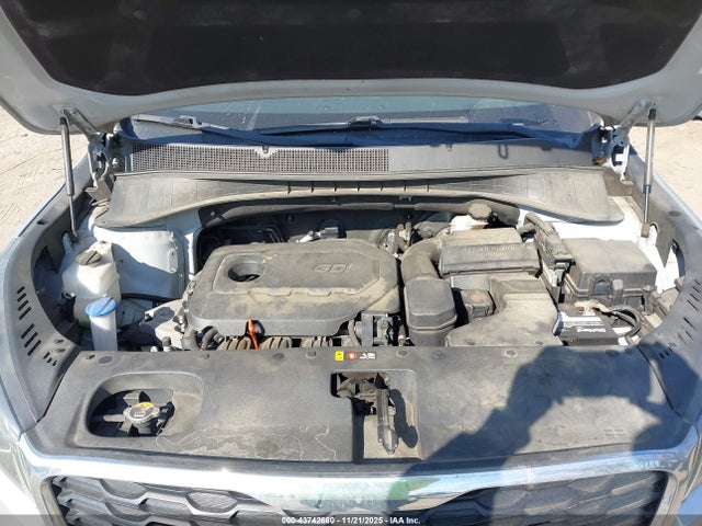 43742660 :رقم المزاد ، 5XYPG4A36KG584153 vin ، 2019 Kia Sorento 2.4l L مزاد بيع