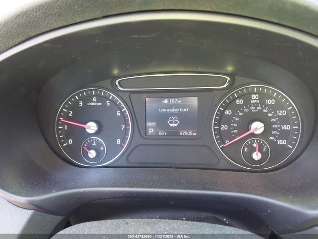 43742660 :رقم المزاد ، 5XYPG4A36KG584153 vin ، 2019 Kia Sorento 2.4l L مزاد بيع