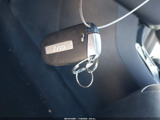 2019 JEEP CHEROKEE 1C4PJLDB3KD325309 Photo 10