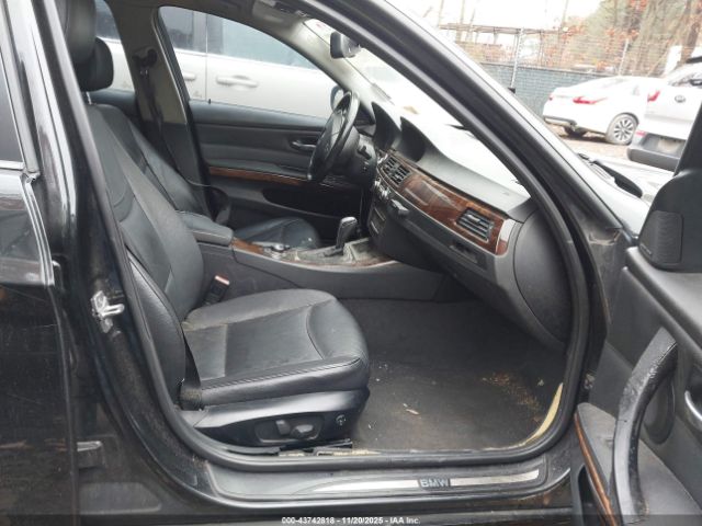 2011 BMW 328I WBAPK5C59BA656124 Photo 4