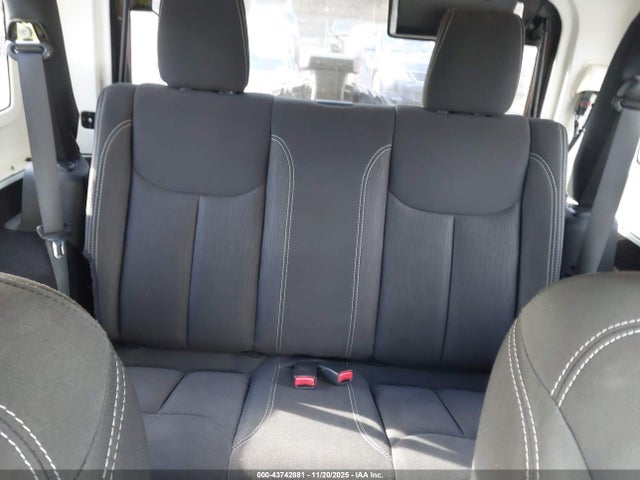 2017 JEEP WRANGLER 1C4BJWCG5HL752093 Photo 7