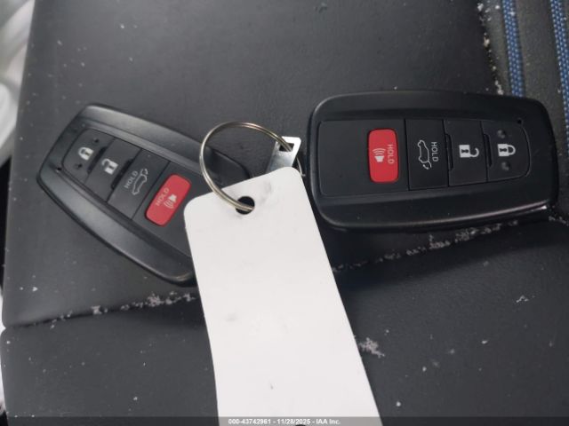 2023 TOYOTA RAV4 HYBRID 4T3E6RFV2PU124465 Photo 10