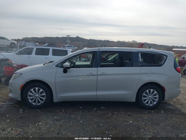 Aukcja sprzedaży 2017 Chrysler Pacifica Touring, vin: 2C4RC1DG0HR771006, numer aukcji: 43742995