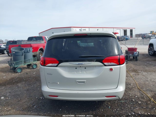 Aukcja sprzedaży 2017 Chrysler Pacifica Touring, vin: 2C4RC1DG0HR771006, numer aukcji: 43742995