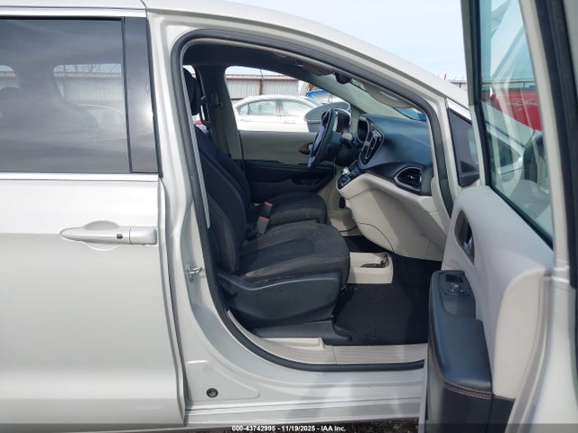 Aukcja sprzedaży 2017 Chrysler Pacifica Touring, vin: 2C4RC1DG0HR771006, numer aukcji: 43742995