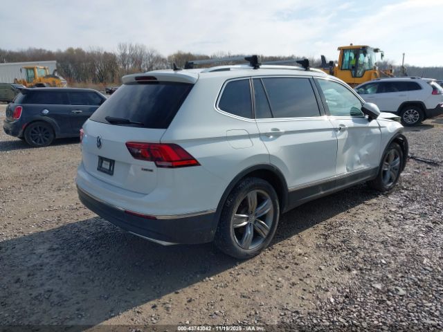 2019 VOLKSWAGEN TIGUAN 3VV4B7AX1KM060354 Photo 3
