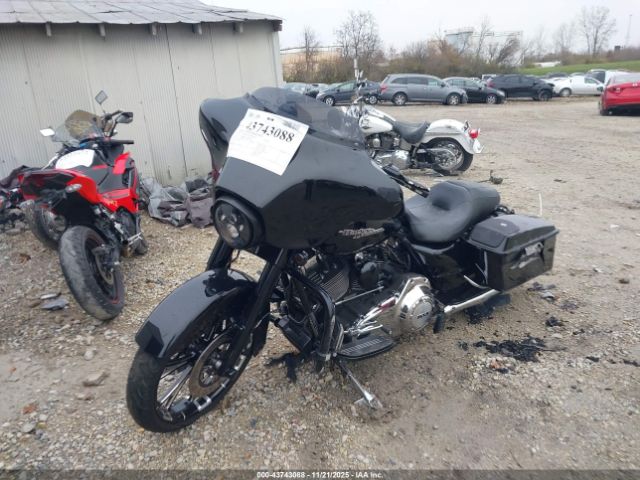 2012 HARLEY-DAVIDSON FLHX 1HD1KBM16CB639052 Photo 1