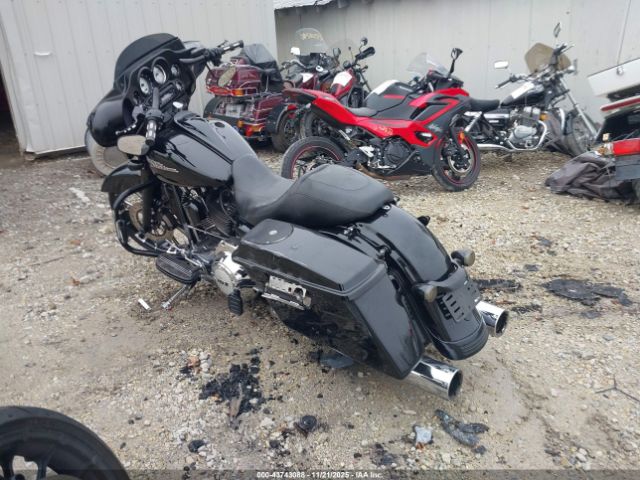 2012 HARLEY-DAVIDSON FLHX 1HD1KBM16CB639052 Photo 2