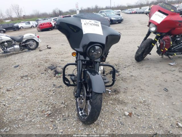 2012 HARLEY-DAVIDSON FLHX 1HD1KBM16CB639052 Photo 4