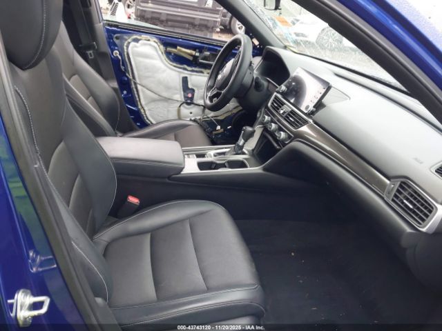 2018 HONDA ACCORD 1HGCV1F32JA073969 Photo 4