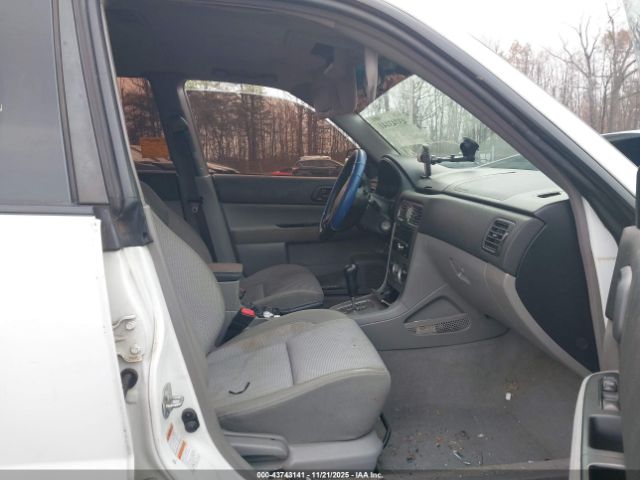 2004 SUBARU FORESTER JF1SG63604H747585 Photo 4