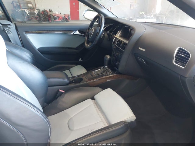 2010 AUDI S5 WAUCGAFH8AN013625 Photo 4