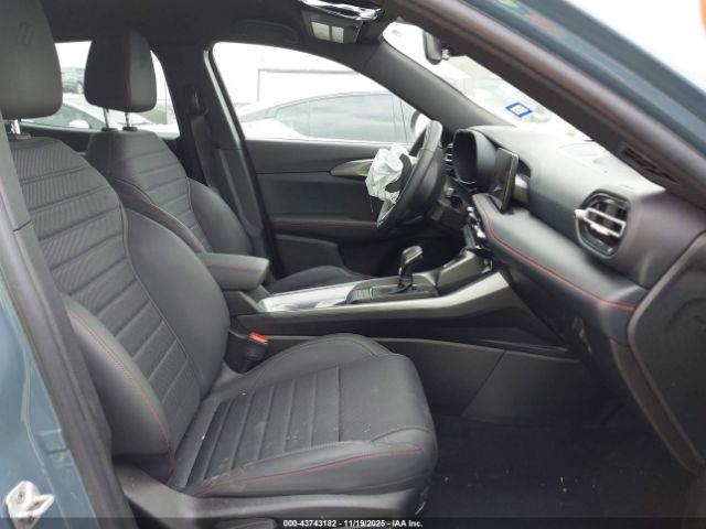 2023 DODGE HORNET ZACNDFAN0P3A04696 Photo 4