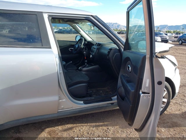 KNDJP3A53K7676125 KIA SOUL +