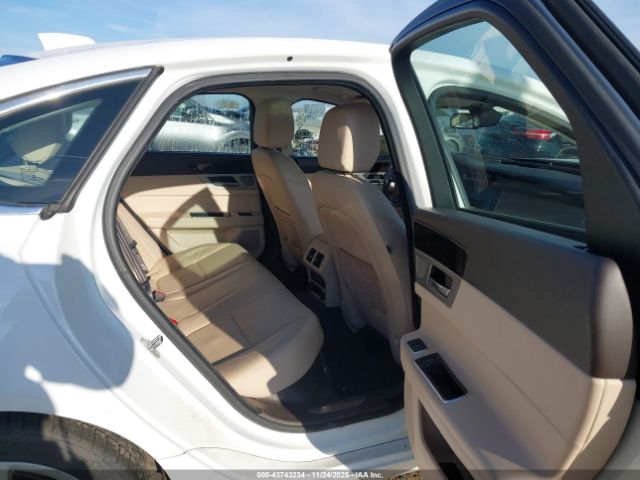 2016 JAGUAR XF SAJBE4BV7GCY07975 Photo 7