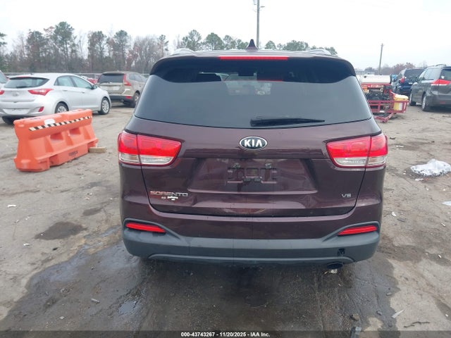 5XYPGDA55GG003914 KIA Sorento 3.3l Lx