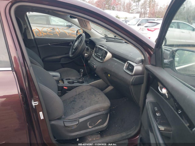 5XYPGDA55GG003914 KIA Sorento 3.3l Lx