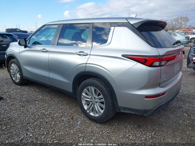 2023 MITSUBISHI OUTLANDER JA4J4TA8XPZ028161 Photo 2