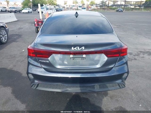 KIA Forte Lxs 2023 3KPF24AD8PE549217 Image 16