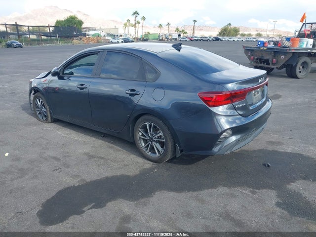 KIA Forte Lxs 2023 3KPF24AD8PE549217 Image 3