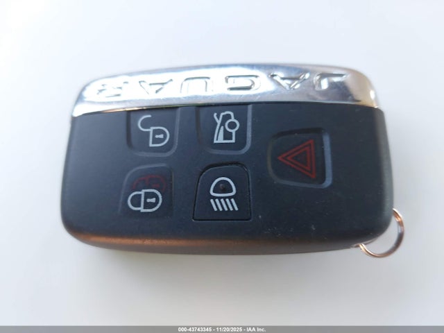 2016 JAGUAR XF SAJBK4BV3GCY12776 Photo 10