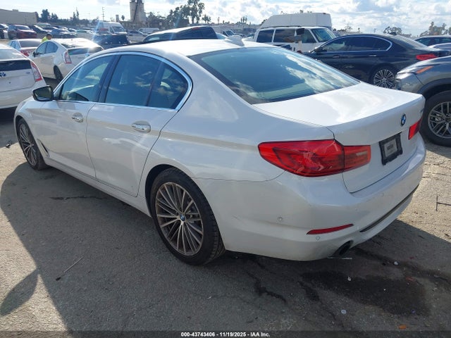 WBAJA5C36HG456055 BMW 530I