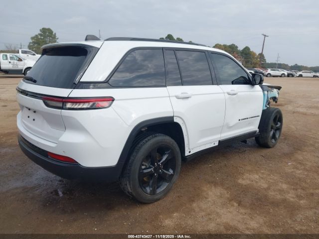 2023 JEEP GRAND CHEROKEE 1C4RJGAGXP8848875 Photo 3