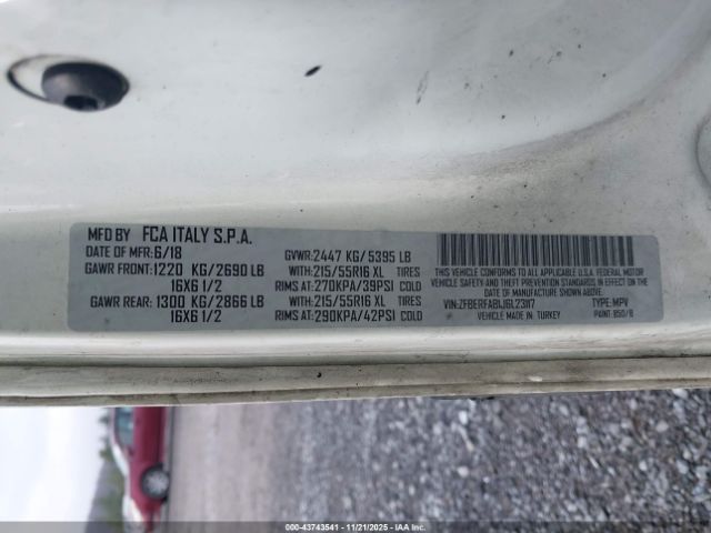 2018 RAM PROMASTER CITY ZFBERFAB1J6L23117 Photo 8