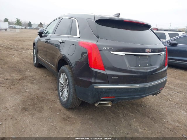 2018 CADILLAC XT5 1GYKNDRS9JZ176641 Photo 2