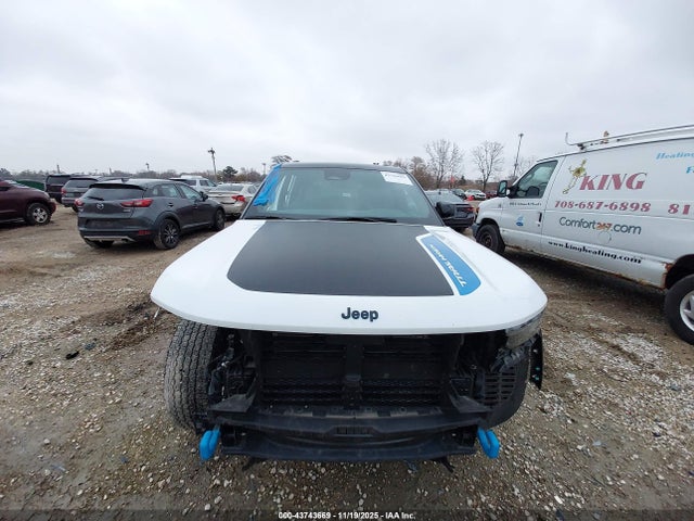 1C4RJYC6XP8785464 Jeep Grand Cherokee 4xe Trailhawk