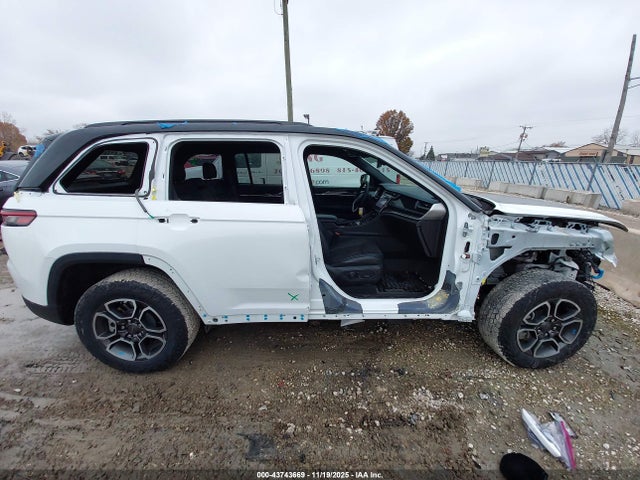 1C4RJYC6XP8785464 Jeep Grand Cherokee 4xe Trailhawk