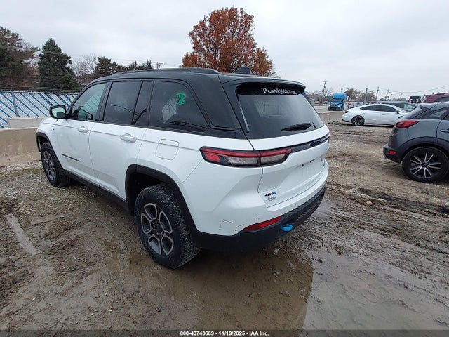 2023 JEEP GRAND CHEROKEE 4XE 1C4RJYC6XP8785464 Photo 2