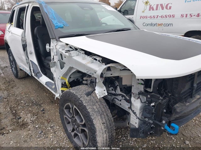 2023 JEEP GRAND CHEROKEE 4XE 1C4RJYC6XP8785464 Photo 5