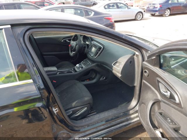 2016 CHRYSLER 200 1C3CCCAB1GN185599 Photo 4