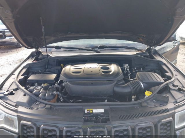 2017 JEEP GRAND CHEROKEE 1C4RJFAG3HC750750 Photo 9