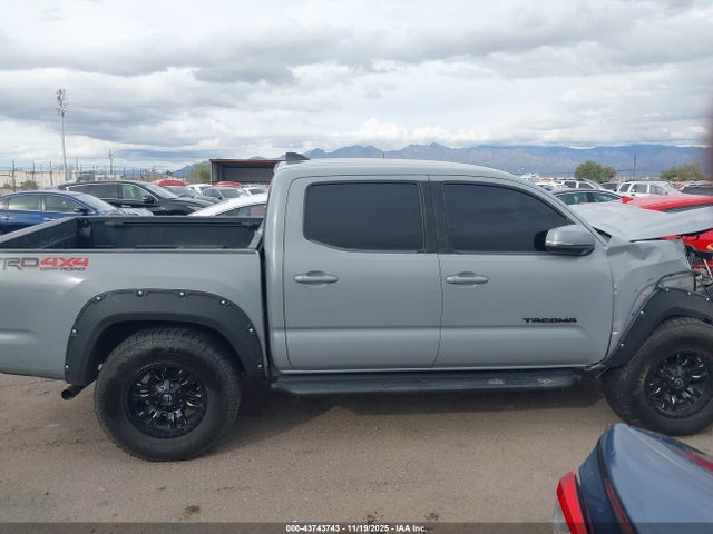 3TMCZ5AN8KM231965 Toyota Tacoma Trd Off Road