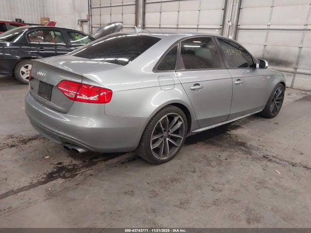 2011 AUDI S4 WAUBGAFL2BA066734 Photo 3
