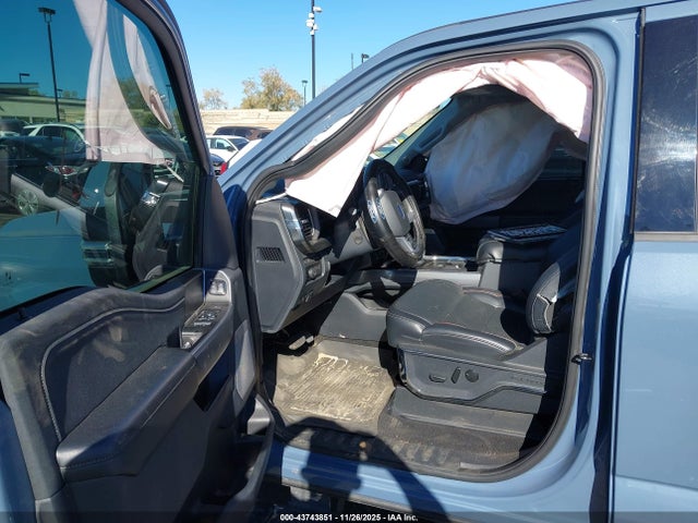 1FT8W2BM6PED82092 Ford E-250 Lariat