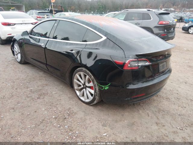 2019 TESLA MODEL 3 5YJ3E1EB6KF230483 Photo 2