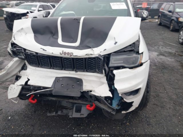 2018 JEEP GRAND CHEROKEE 1C4RJFLG5JC334945 Photo 5