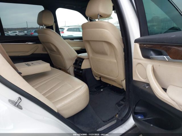 2017 BMW X5 5UXKR0C38H0V74151 Photo 7