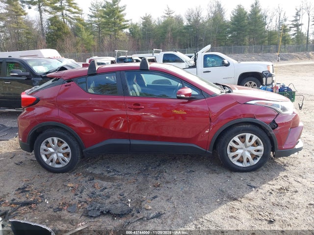 Toyota C-HR LE 2019 NMTKHMBX2KR074571 Image 13