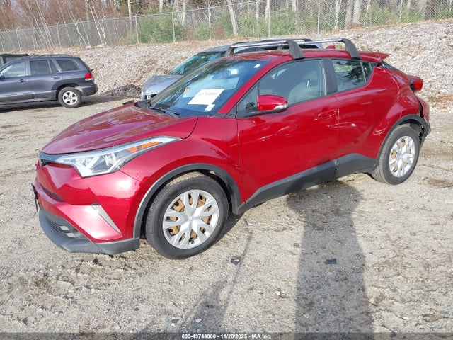Toyota C-HR LE 2019 NMTKHMBX2KR074571 Image 2
