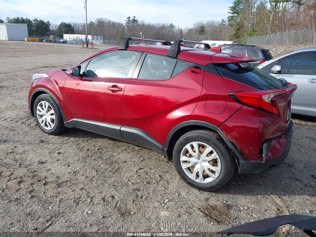 Toyota C-HR LE 2019 NMTKHMBX2KR074571 Image 3