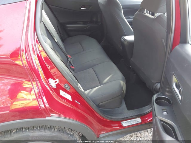Toyota C-HR LE 2019 NMTKHMBX2KR074571 Image 8