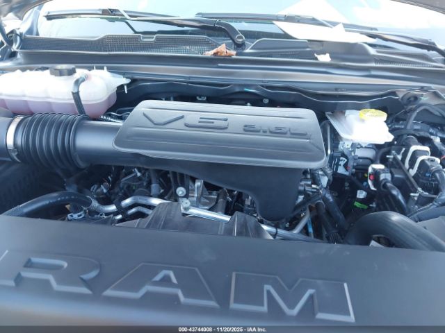 2025 RAM 1500 1C6RRFGG2SN675364 Photo 9